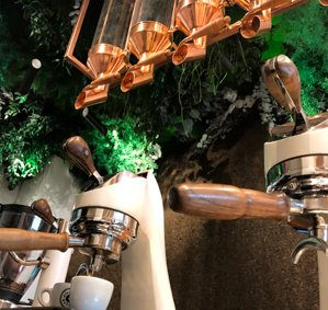 Installation La Marzocco chez L'arbre à café, Paris (BRÉMART)