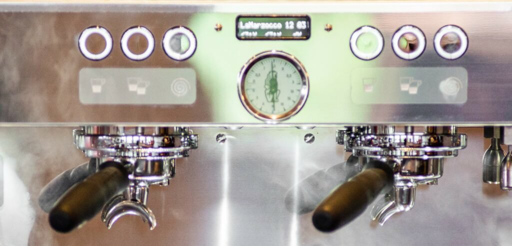 Machine La Marzocco linea PB X (distributeur BRÉMART)
