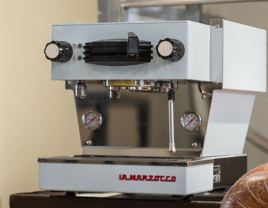 Machine La Marzocco linea mini (distributeur BRÉMART)